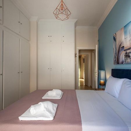 Blue Ark Wanderlust Apartment Атина Екстериор снимка