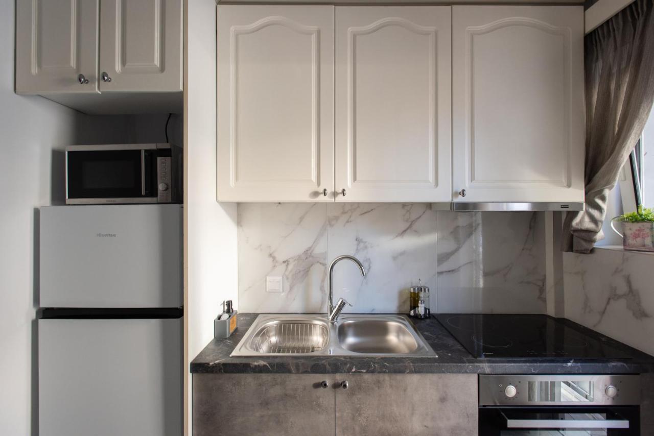 Blue Ark Wanderlust Apartment Атина Екстериор снимка