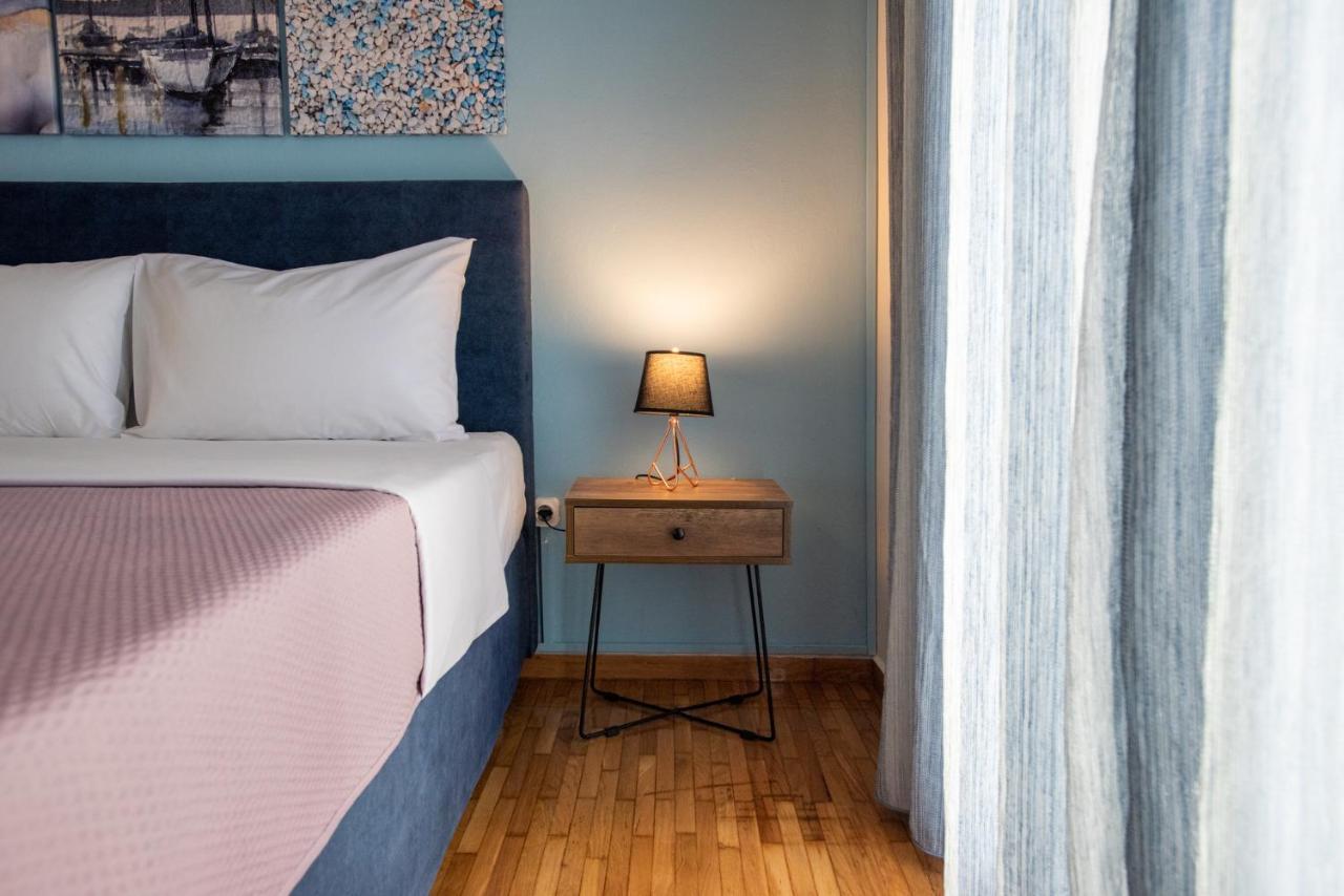Blue Ark Wanderlust Apartment Атина Екстериор снимка
