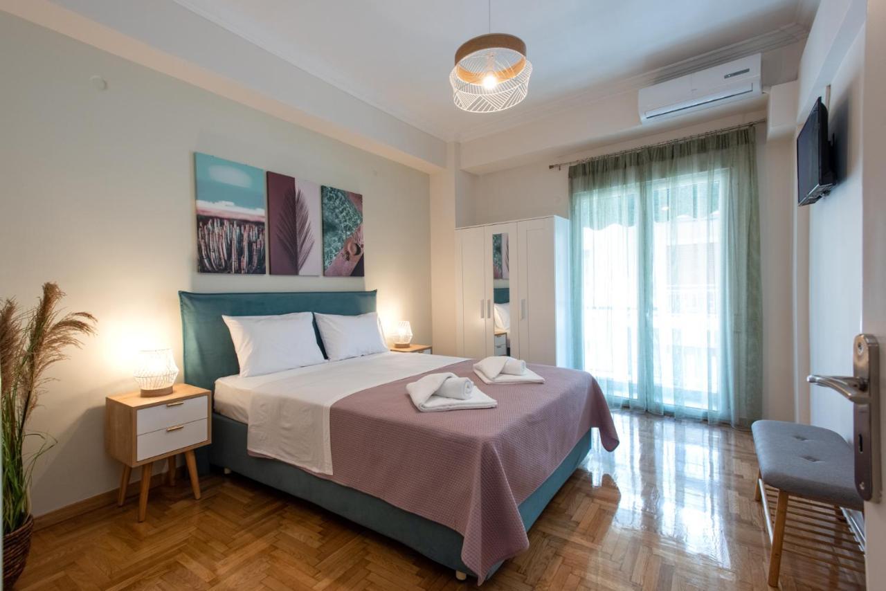 Blue Ark Wanderlust Apartment Атина Екстериор снимка